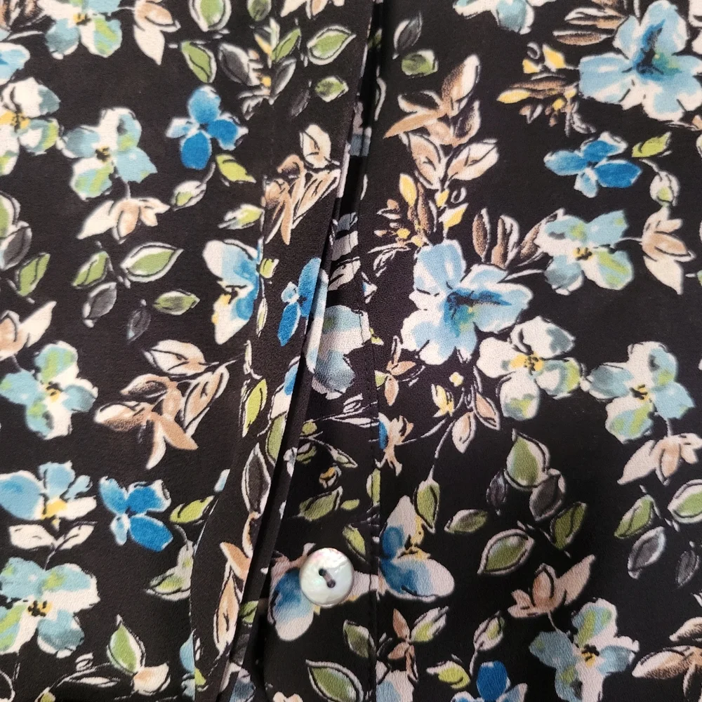 J Jill Floral Button Down Long Sleeve Top